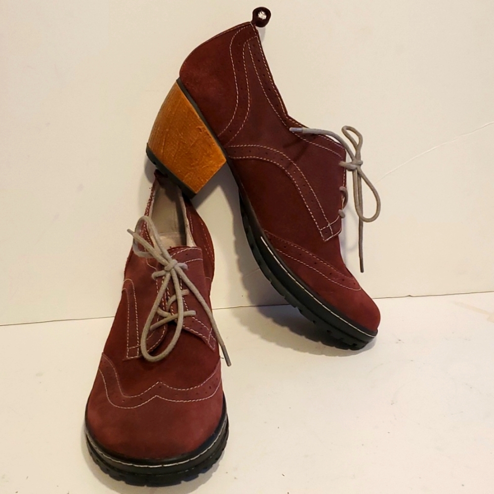 Jambu San Fran Oxford Style Heels Size 9M